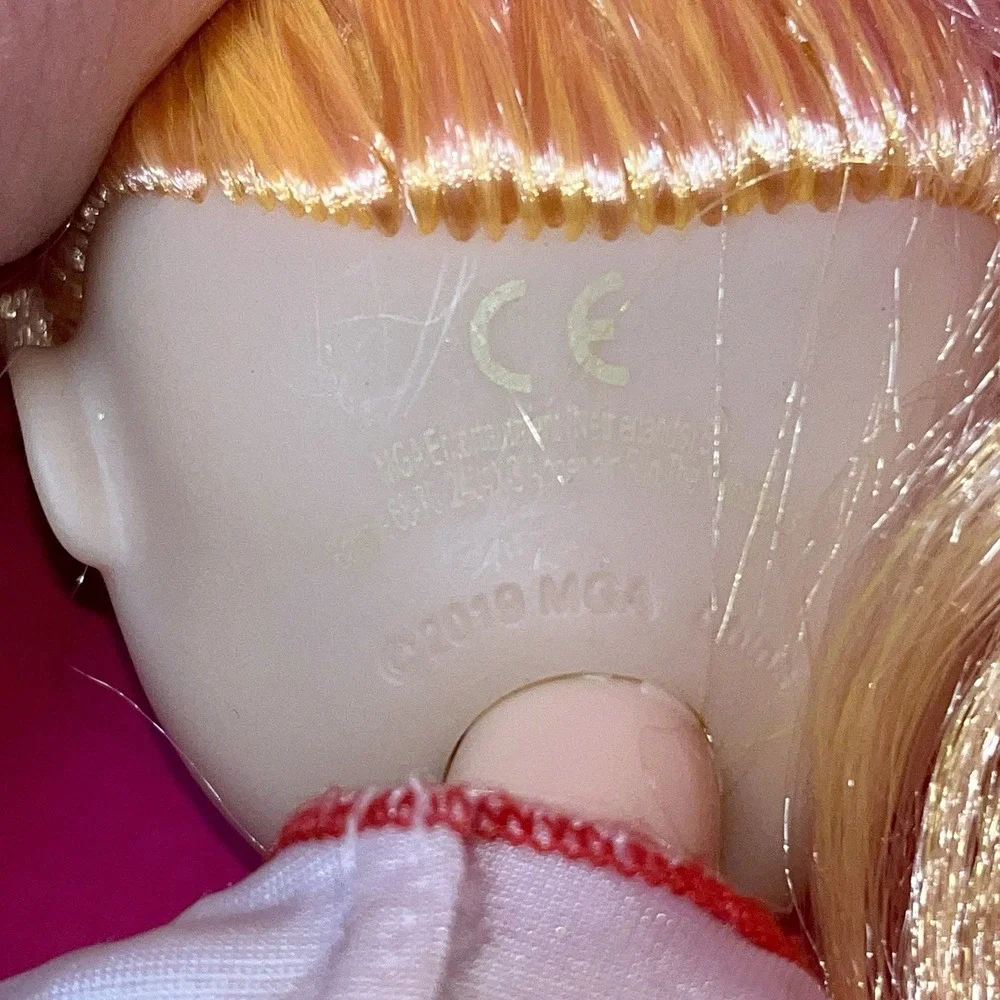 Rainbow High Cheer Poppy‎ Rowan Fashion Doll Cheerleader Eye Black Makeup